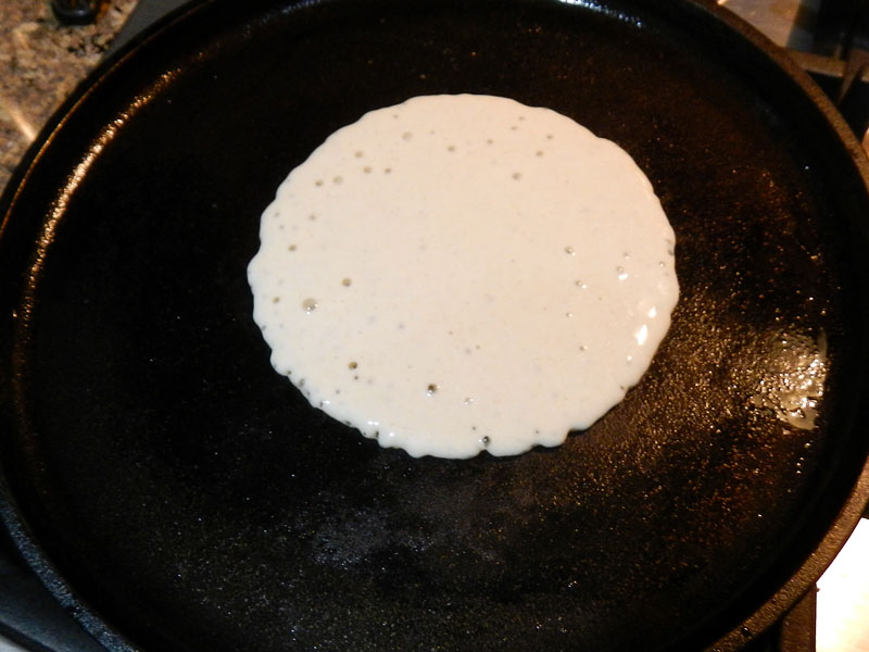 /images/gluten-free-pancakes/pancake1firstbub.jpg